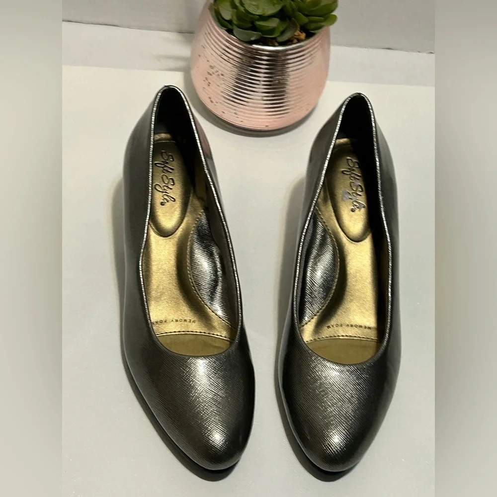 Elegant Black Women's Heels